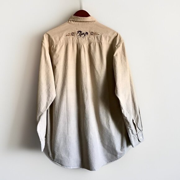 Devon & Jones Chambray Woman’s Shirt Size Medium Embroidered Horses - Picture 2 of 9